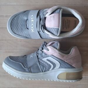 Geox Respira XLED Light-Up Breathable Comfort Support Girl Sneakers